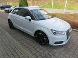 Audi A1 1.4 TFSI NAVI SHZ - Audi A1: Limousine