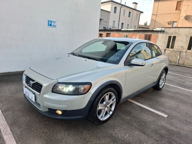 Volvo C30 2.0 D 136cv 6 Marce ok Neopatentati