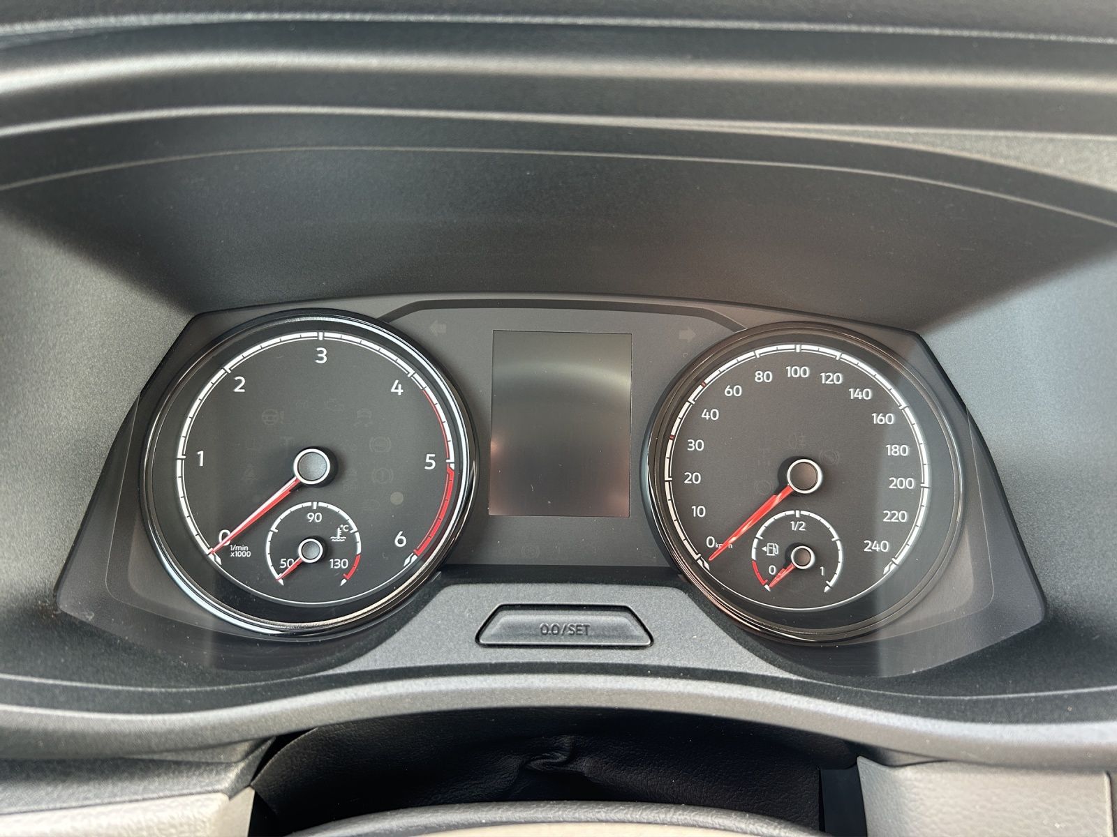 Fahrzeugabbildung Volkswagen T6 Kombi T6.1 TDI 9- Sitzer LED GRA PDK KLIMA VO
