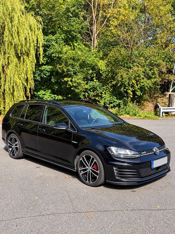 Image of Volkswagen Golf