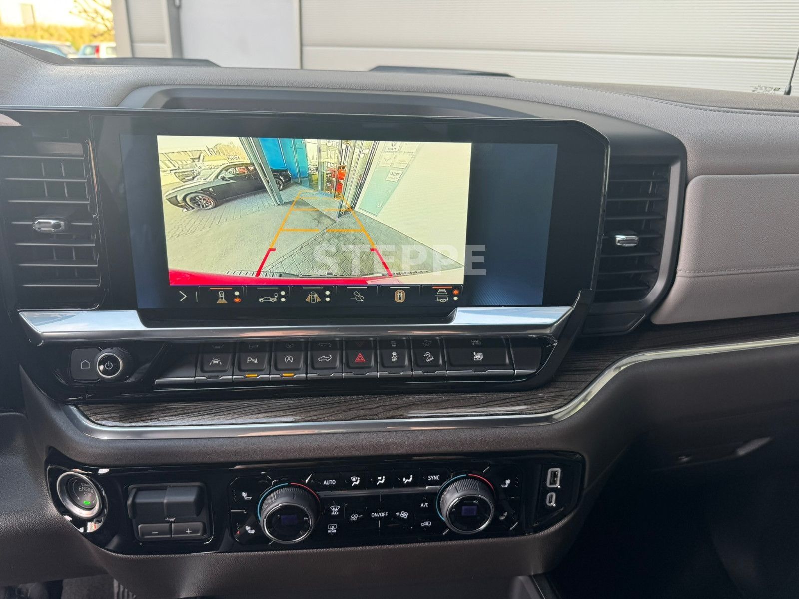 Chevrolet 2025 Silverado LT Trail Boss 6,2V8 Crew Cab. AHK