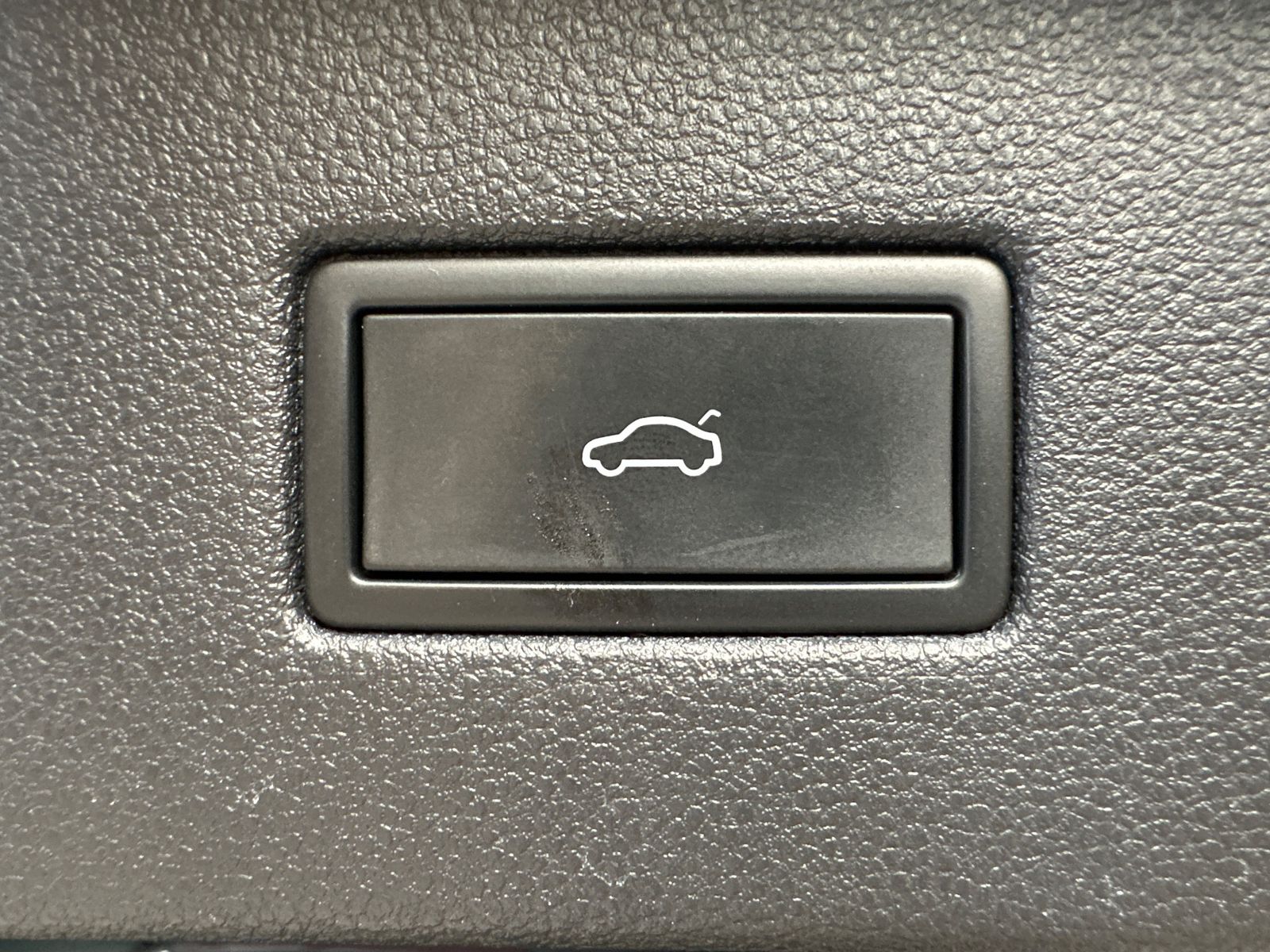 Fahrzeugabbildung SEAT Tarraco FR 4Drive 7-Sitzer NAV+LED+KAM+AHK+PANO