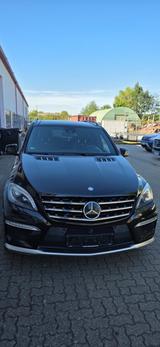 Mercedes-Benz Mercedes ML 63 AMG 4Matic Perf Sound + Zus... - Mercedes-Benz ML 63 AMG von privat