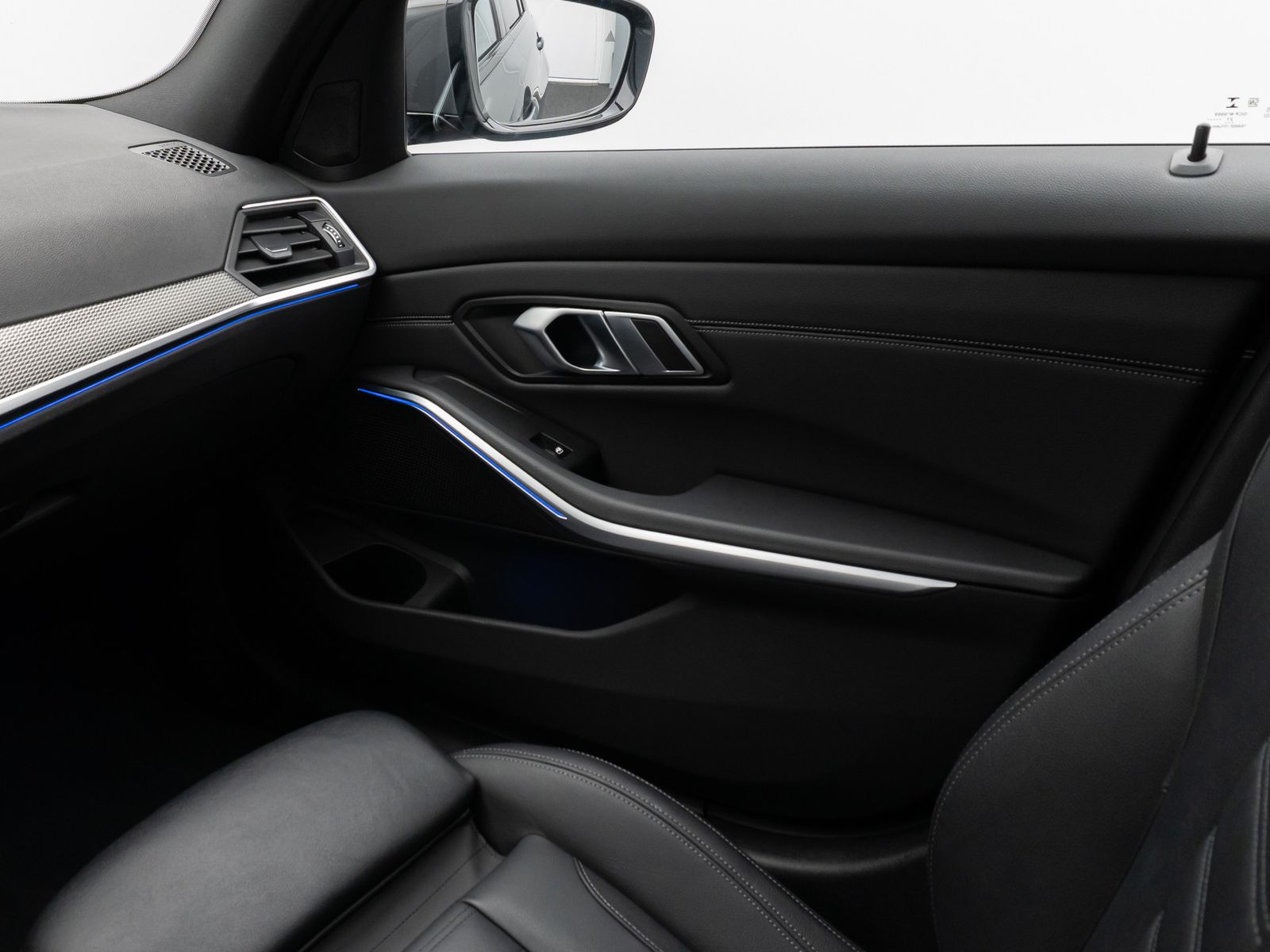 Fahrzeugabbildung BMW 320d M Sport Kamera Laser DAB HiFi Komfort Alarm