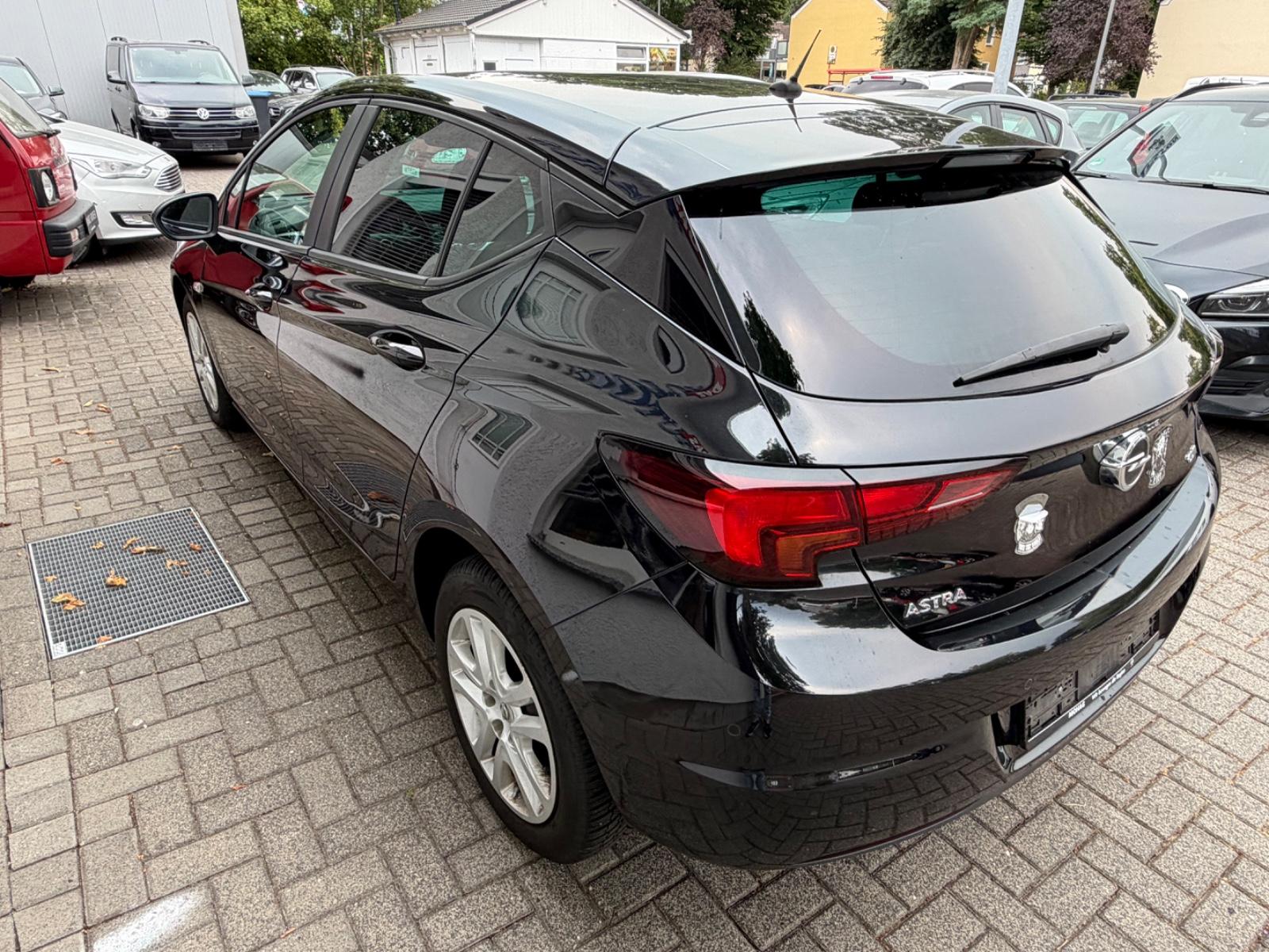 Opel Astra K Lim. 5-trg. Edition Start/Stop 168000 KM