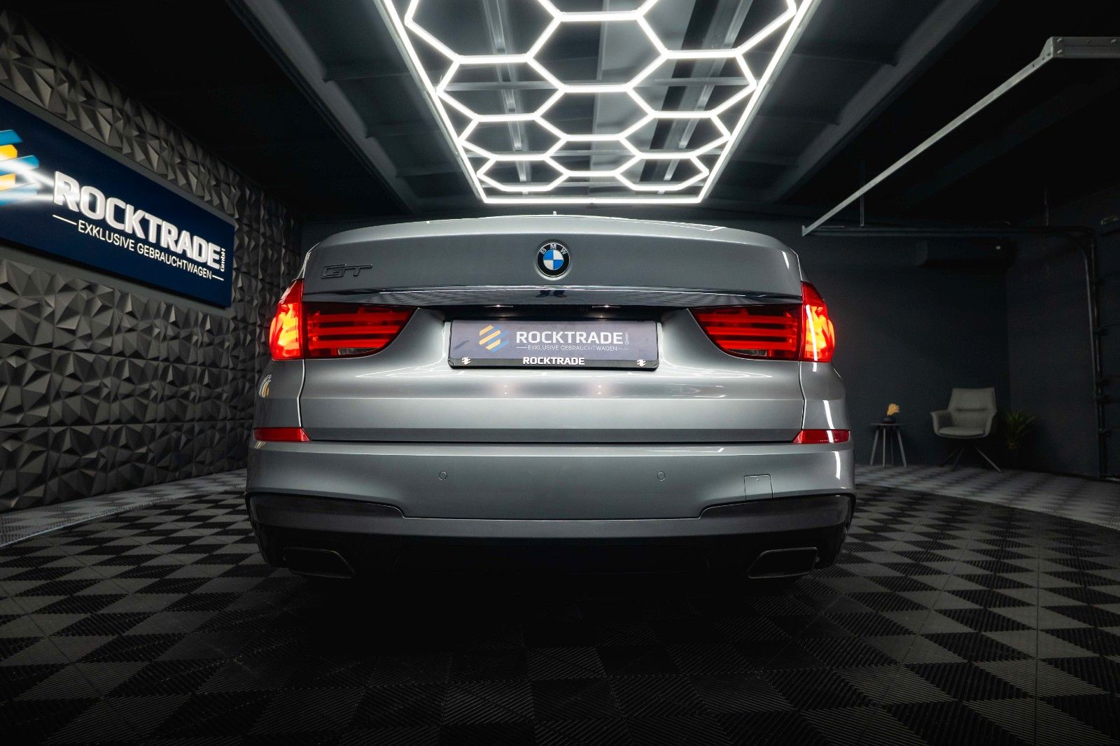 Fahrzeugabbildung BMW 550i xDrive Gran Turismo M-Sport *Pano*ACC*HU*