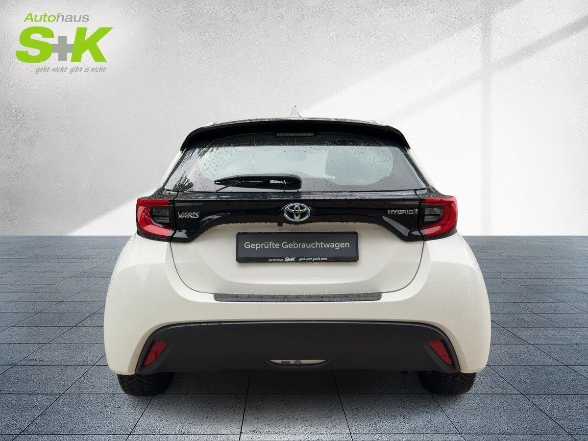 Toyota Yaris 1,5 Hybrid++GJR++SHZ++R-Kamer++Carplay+++ imagem 3