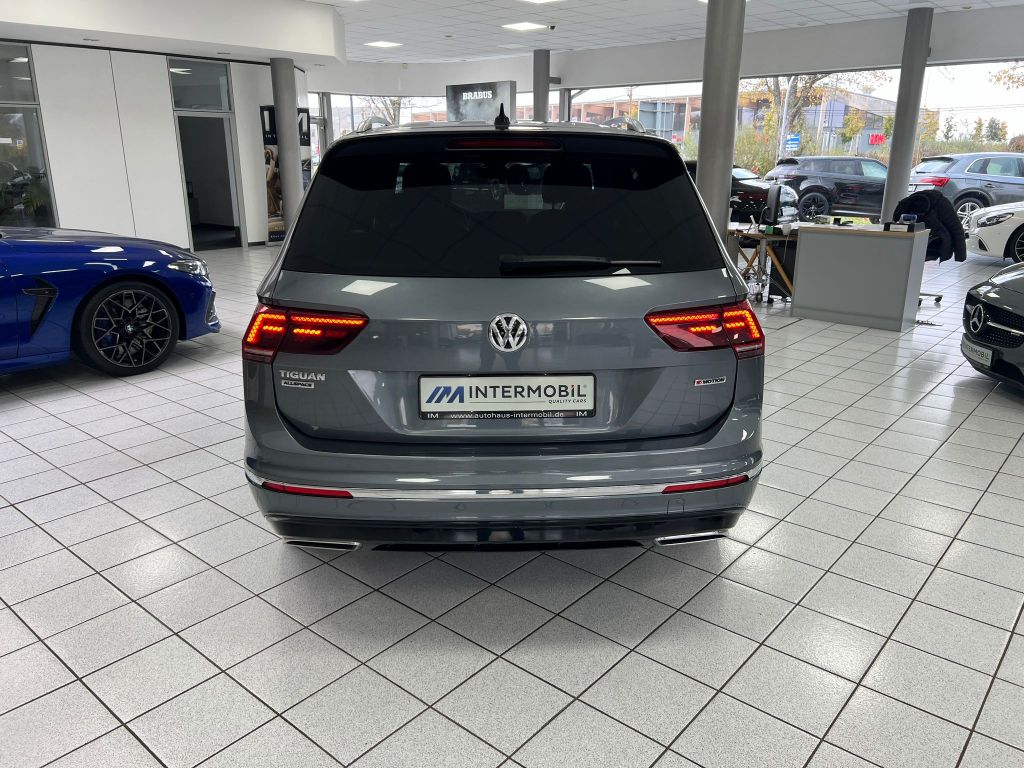 Volkswagen Tiguan Allspace 2.0TDI Highline 4Mo.*R-Line*ACC*