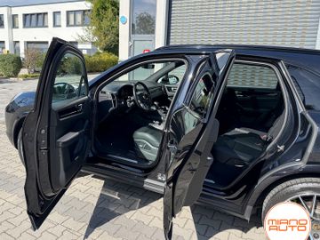 Porsche Cayenne - 5