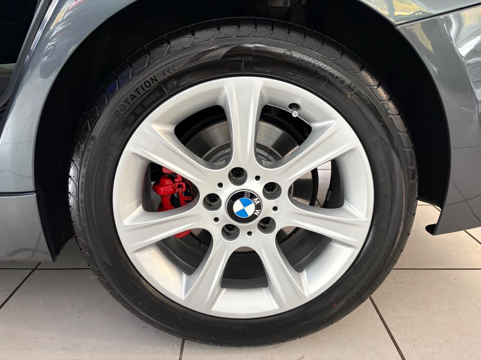 Fahrzeugabbildung BMW 325 d Lim. F30 *NAVIGATION*AMBIENTE*