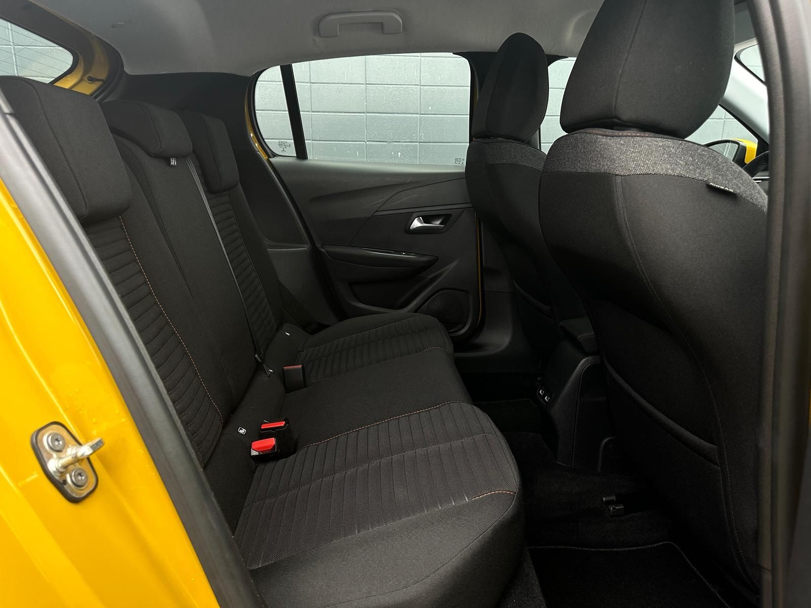 PEUGEOT e-208 Active Pack LED#SPUR#TEMPO#PDC#DAB#KLIMA - Image 18