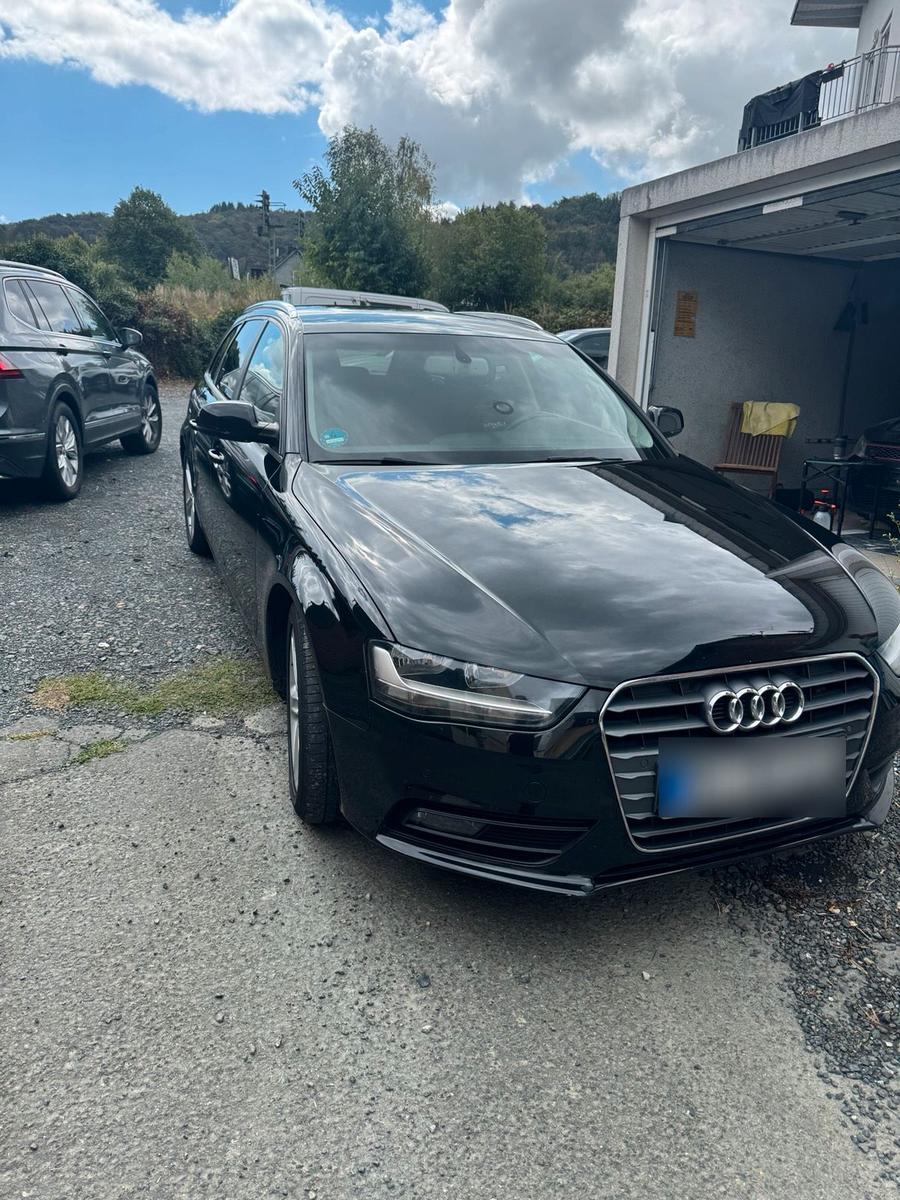 Audi A4 2015 — rear view