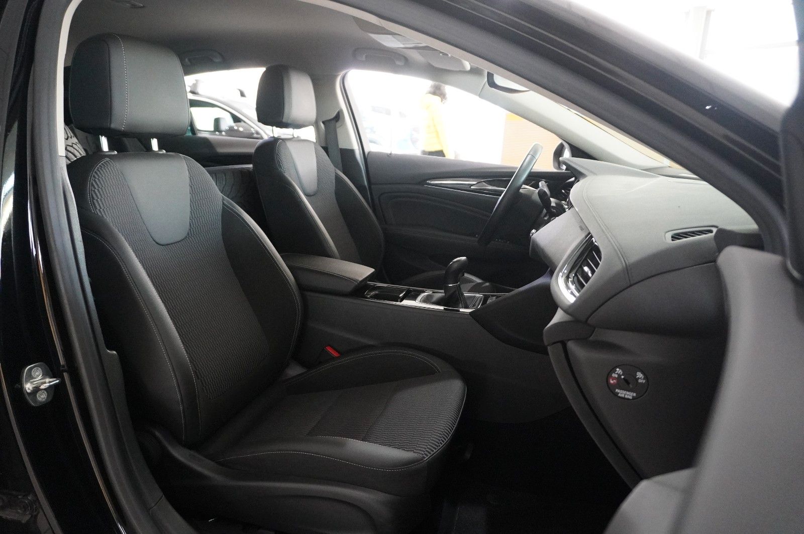 Fahrzeugabbildung Opel Insignia B GS 2.0D DYNAM. NAVI/LED/KAMERA/SH/AHK