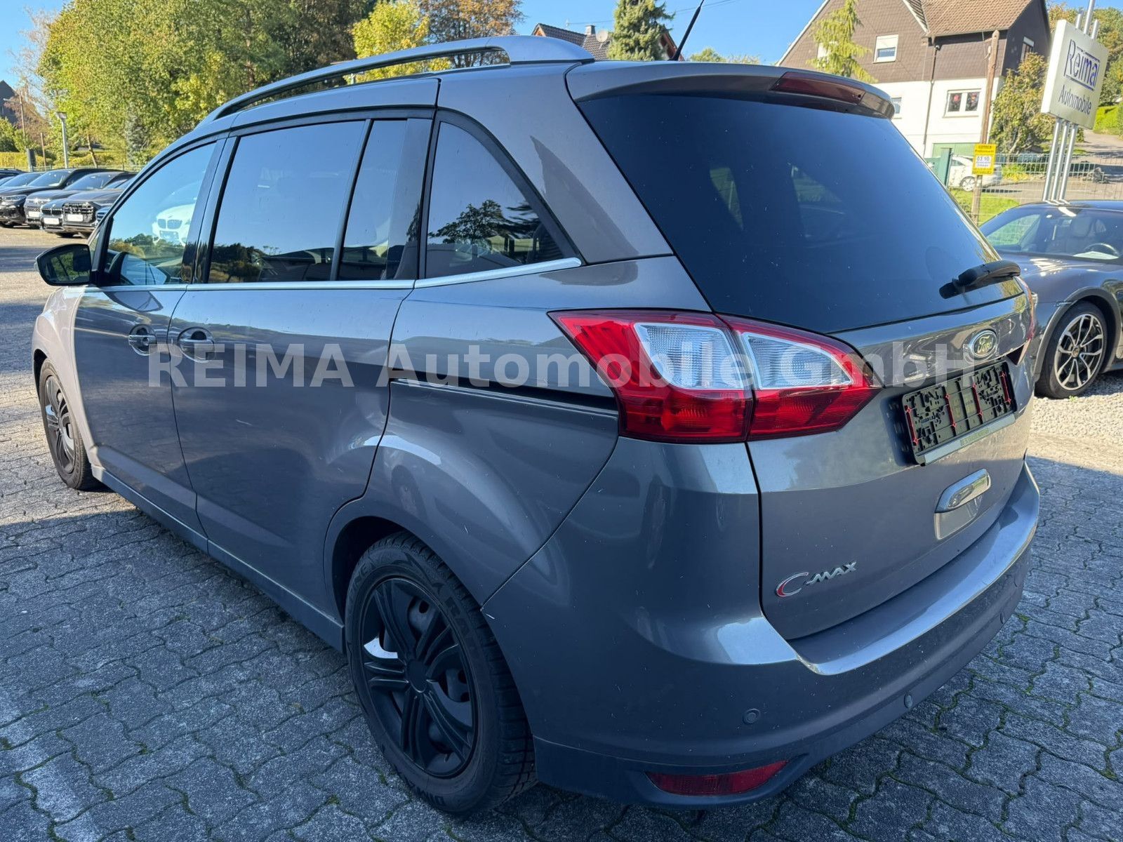 Fahrzeugabbildung Ford Grand C-Max Titanium, 110 KW, TÜV bis 07.2027