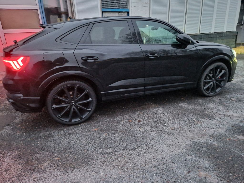 Audi RSQ3