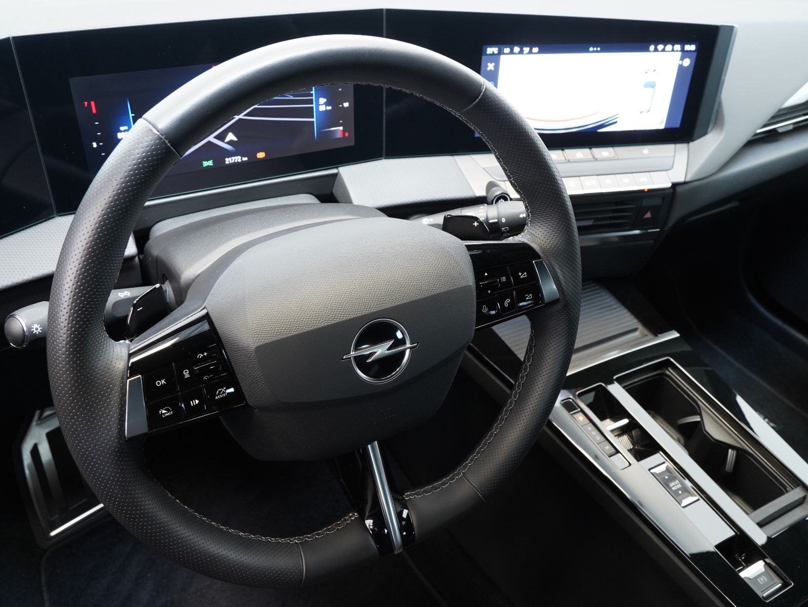 Fahrzeugabbildung Opel Astra L 1.2 Turbo Sports Tourer GS AHK