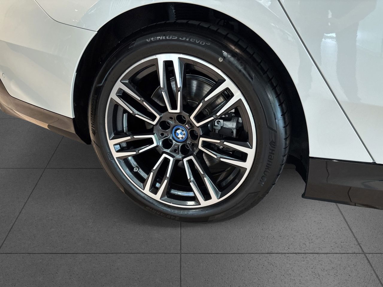 BMW i5 eDrive40 M Sport St&Go adLED H/K Kamera LkHz foto 18