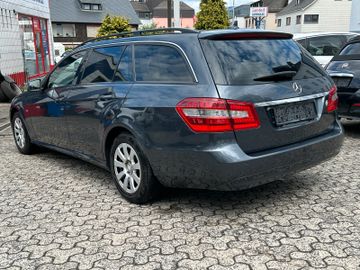 Mercedes E 220 - 6