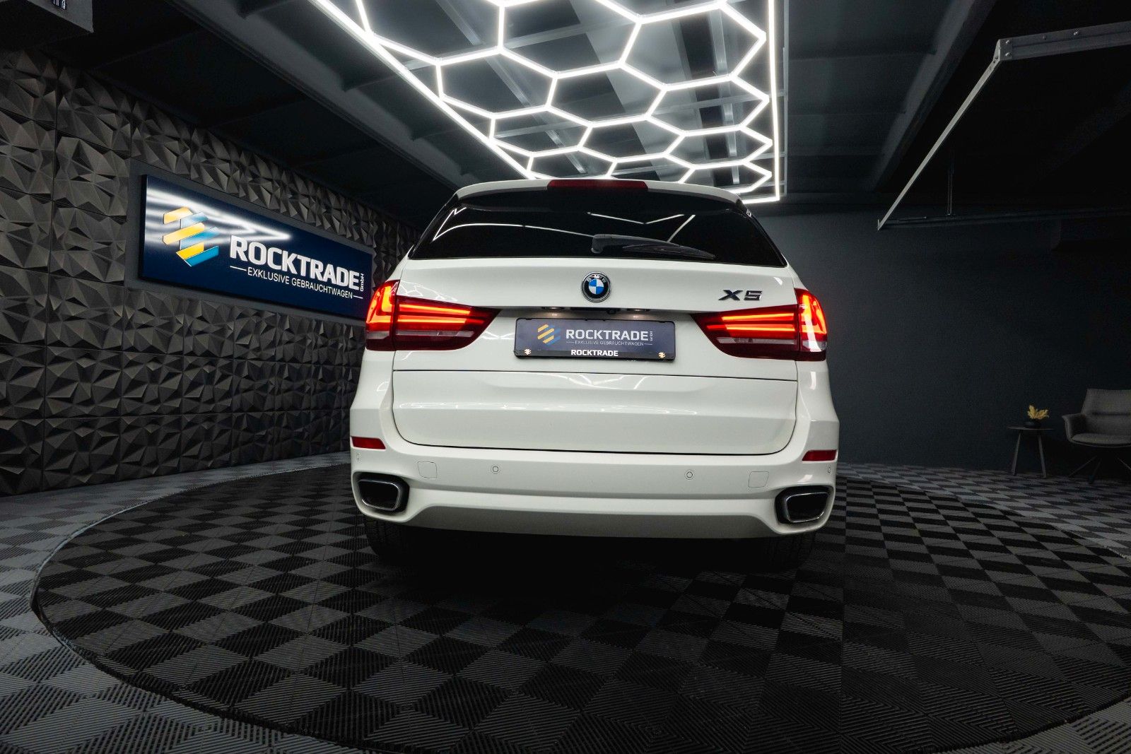 Fahrzeugabbildung BMW X5 xDrive 30d M Sport Shadow Line *ACC*LED*HU*