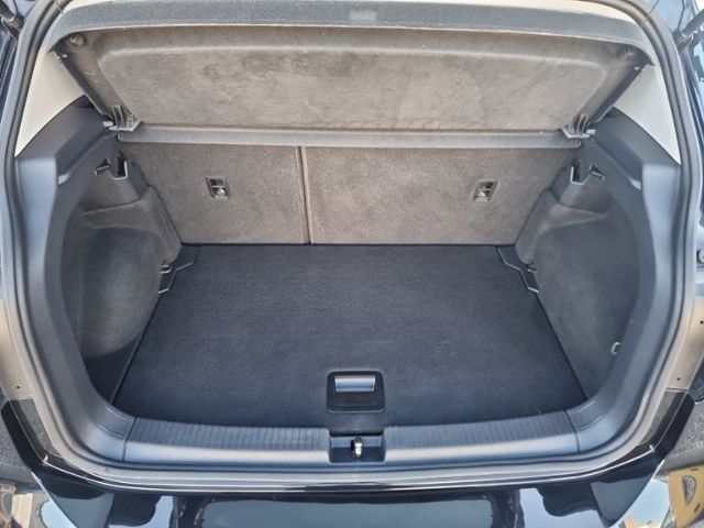 Fahrzeugabbildung Volkswagen T-Cross 1.0 TSI ACTIVE LED NAVI KAMERA ACC APP-C