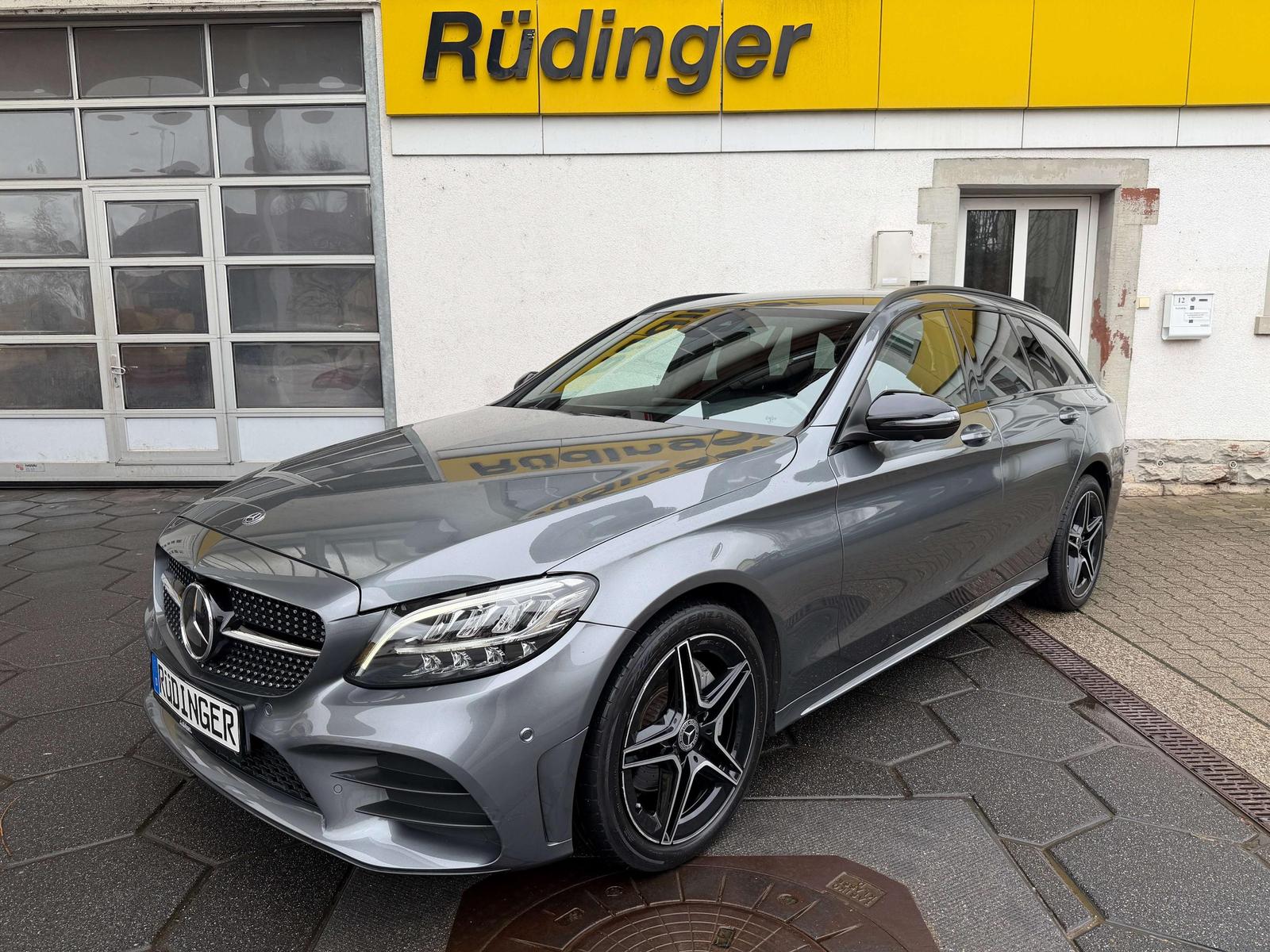Mercedes-Benz C 220 T d 4Matic AMG *AIRMATIC* DISTRONIC *NIGHT