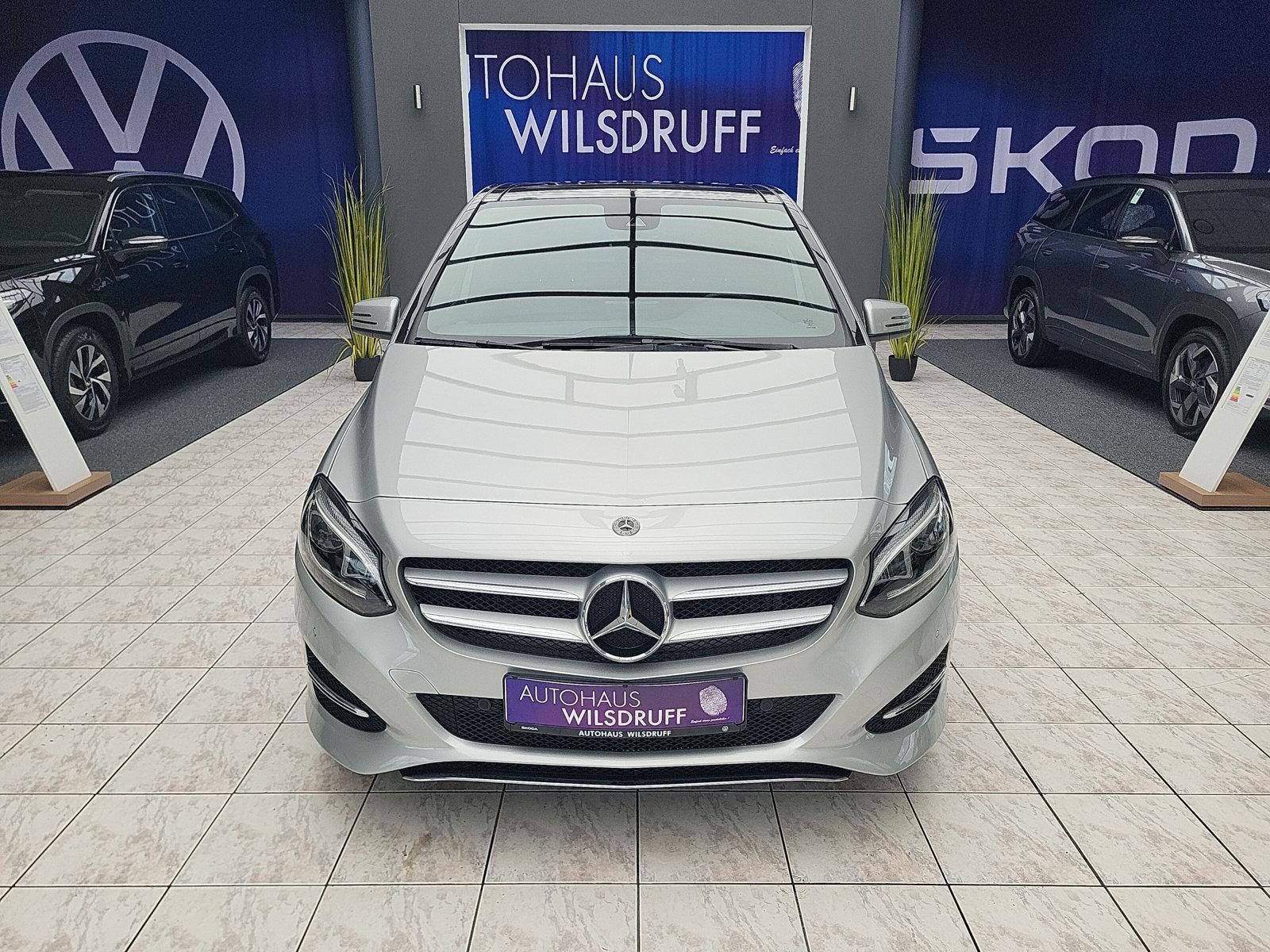 Mercedes-Benz B 250 4 Matic 2.0 TSI Tempomat Pano 8-fach ALU