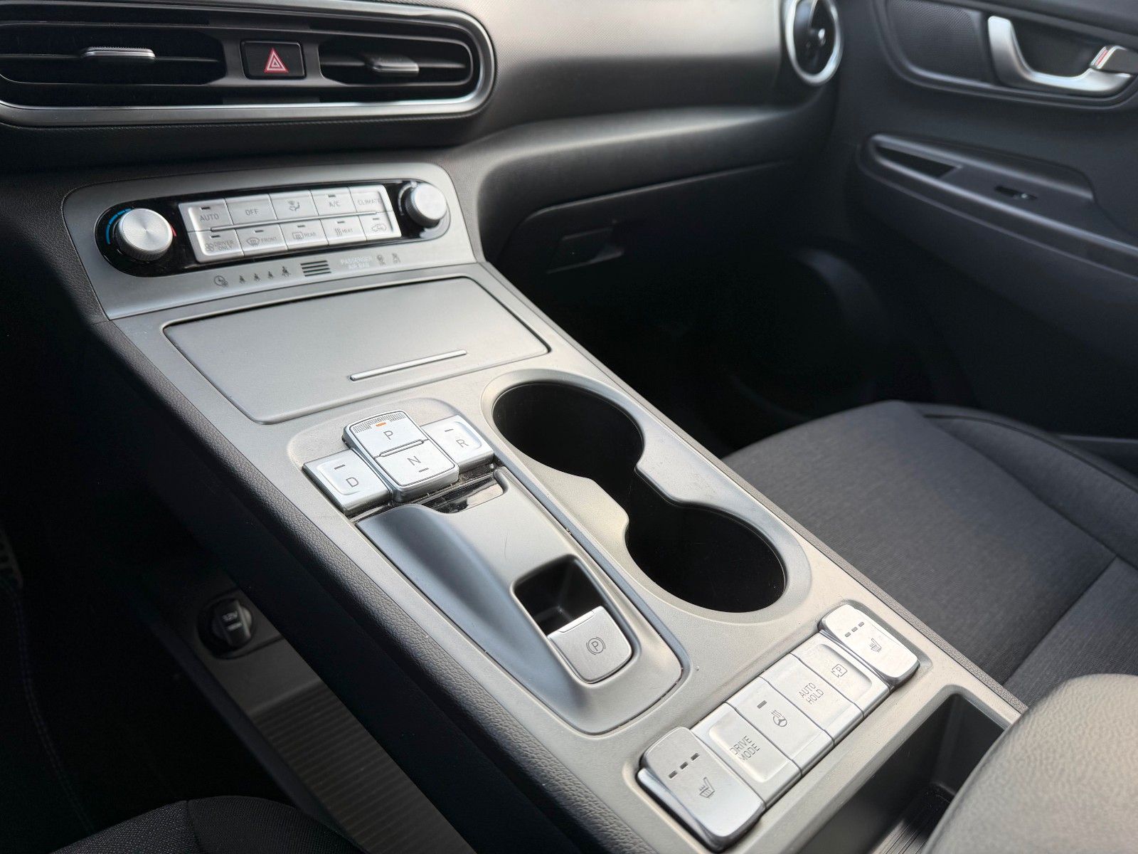 Fahrzeugabbildung Hyundai KONA EV Prime 150 kW *RW484KM*HeUp*Navi*LED*ACC*