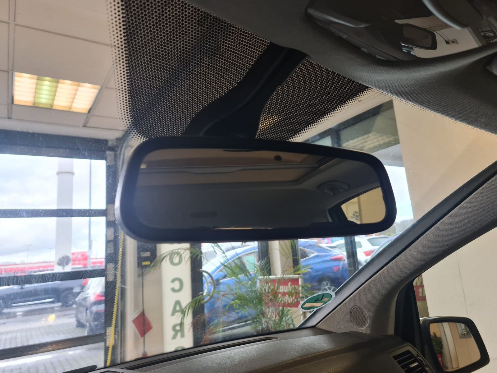 Fahrzeugabbildung Mercedes-Benz B 200 CDI / PANO / KLIMA / AUTOMATIK