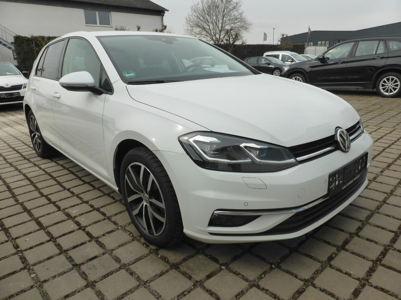 Volkswagen Golf VII Lim. Highline LED KAMERA STANDHEIZ. ALU