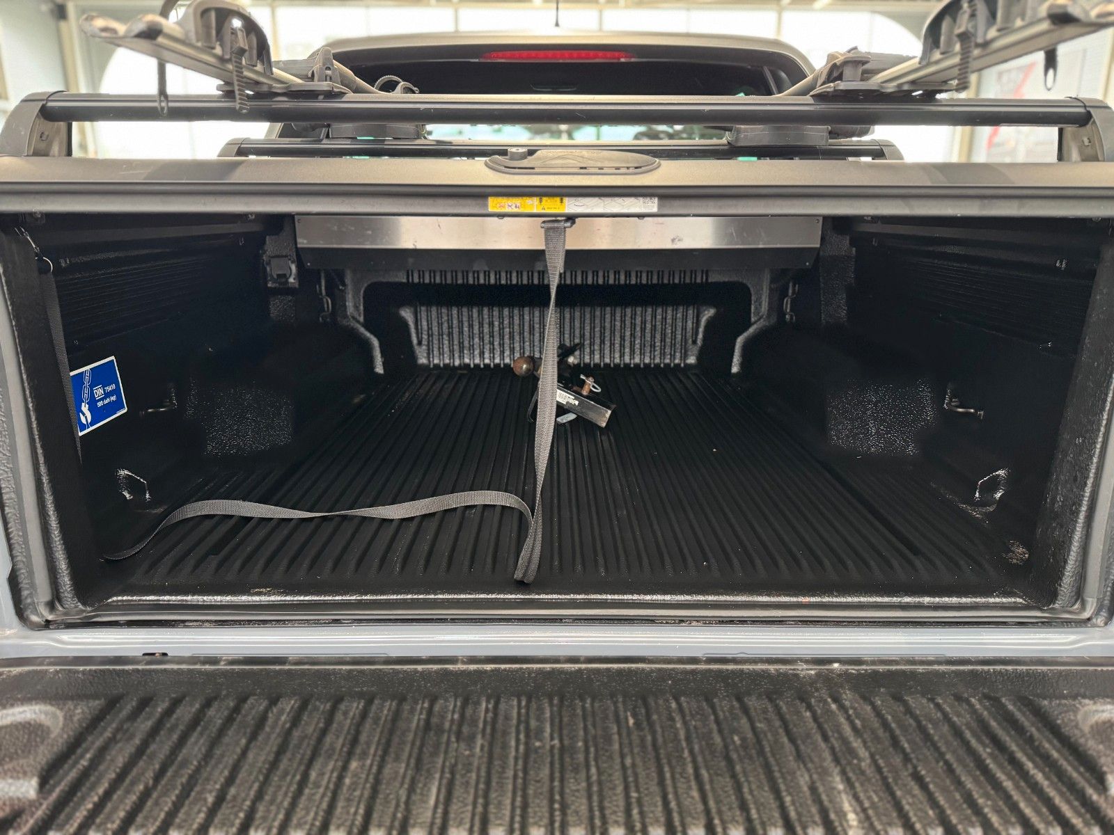 Fahrzeugabbildung Ford Ranger 2.0TDCi Panther Raptor DoKa 4x4 Standhzg.