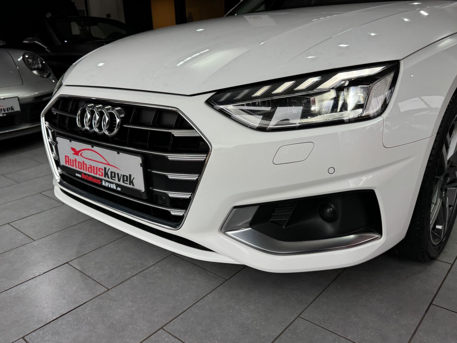 Fahrzeugabbildung Audi A4 Avant 35 TDI advanced*S-TRONIC*NAVI*MATRIX*