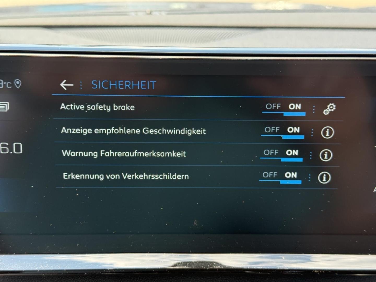 Peugeot 3008 PureTech 130 1,2  Allure Navi/LED