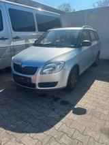 Skoda Fabia 1.2 4Türer an Bastler/Export - Skoda Fabia aus 2008: 1.4