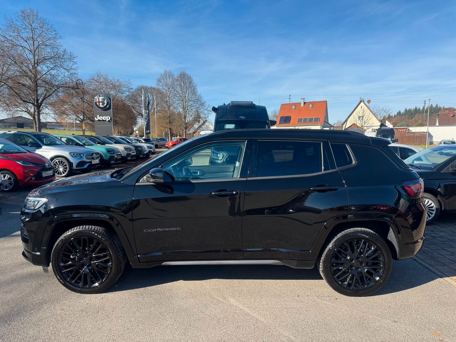 Fahrzeugabbildung Jeep Compass 1.5l S LEDER NAVI KAMERA CARPLAY ACC AUT