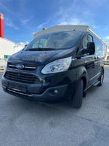 Ford Tourneo Custom - Ford Tourneo Custom