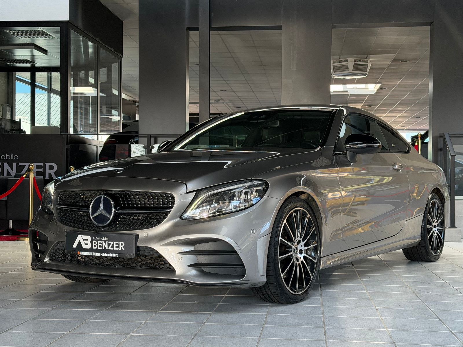 Fahrzeugabbildung Mercedes-Benz C 300 Coupe /AMG/VIRTUAL/MBUX/AMBIENTE/KAMERA
