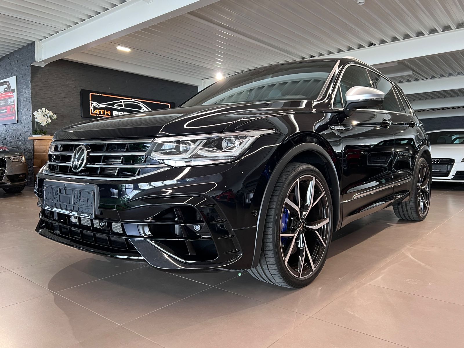 Volkswagen Tiguan 2.0TSI DSG 4MOTION R AHK SCHALEN 4xKAMERA foto 19