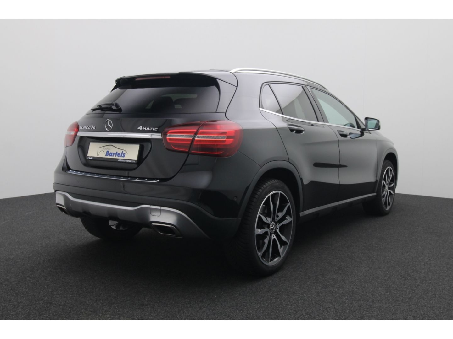 Fahrzeugabbildung Mercedes-Benz GLA 220 CDI d 4Matic Navi LED El. Heckklappe AHK