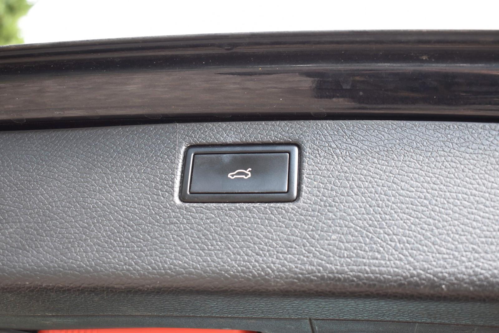 Volkswagen Passat 2011 — photo 20