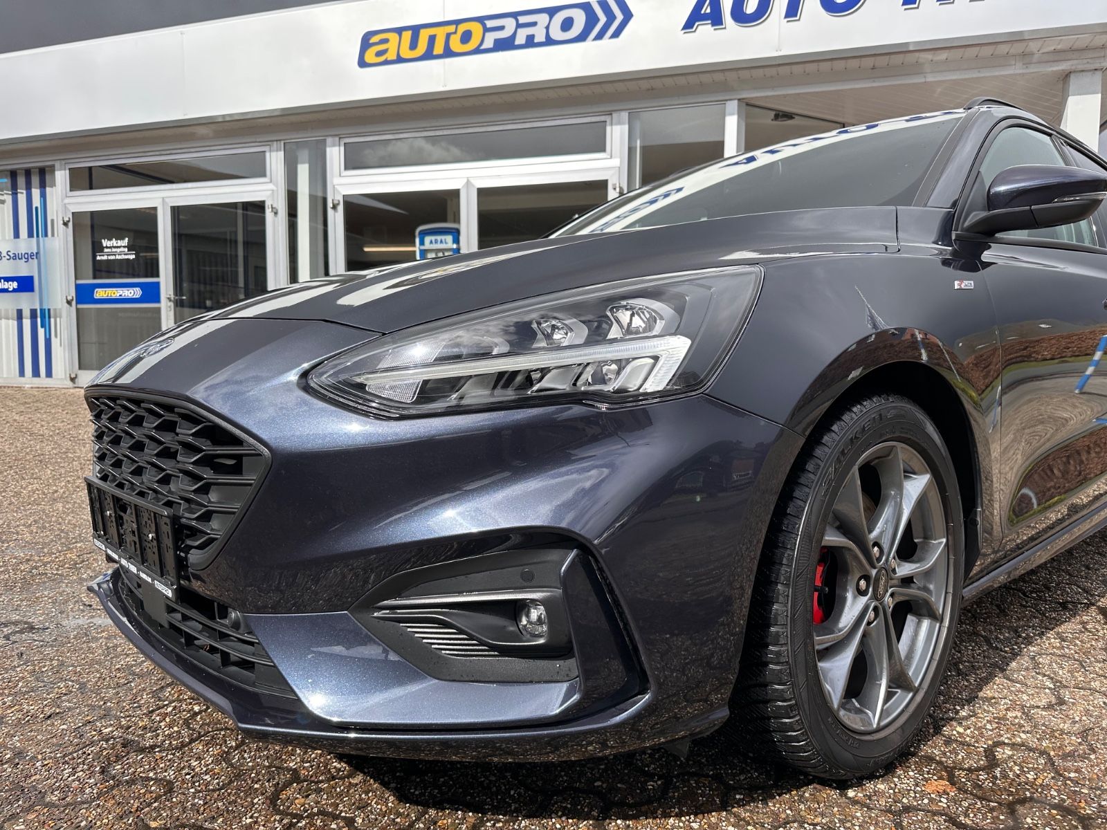 Fahrzeugabbildung Ford Focus Turnier ST-Line X 1.5 EB AHK/ACC/LED/Navi