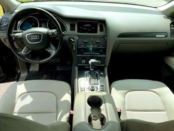Audi Q7 - 9