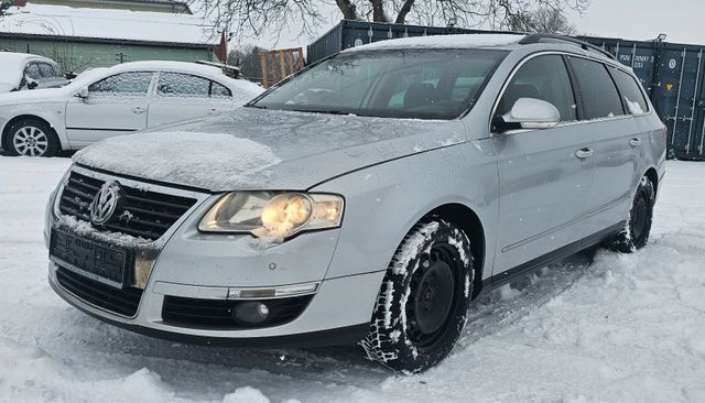 Volkswagen Passat Variant Comfortline   Klima, Navi, PDC