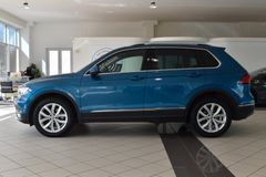 VW Tiguan 2.0 TDI DSG Highline 4Motion~Navi~LED~AHK
