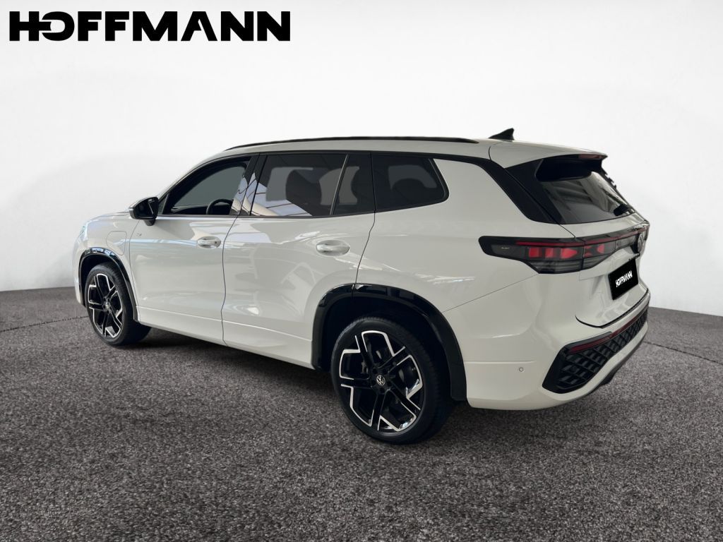 Fahrzeugabbildung Volkswagen Tayron 1.5 eHybrid DSG R-Line AHZV Black Style