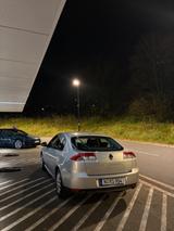 Renault Laguna Dynamique 2.0 16V Turbo Automatik Dyn... - Renault Laguna Dynamique mit Benzin-Antrieb