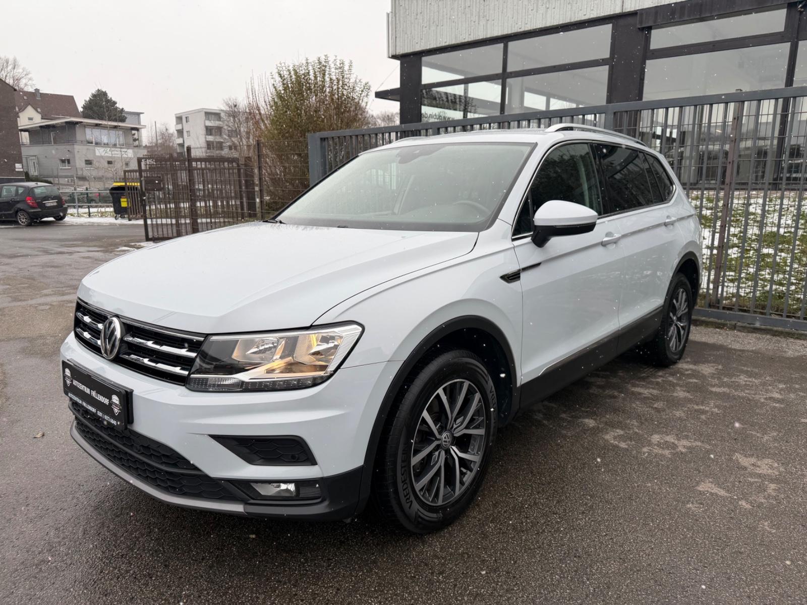Volkswagen Tiguan Allspace Comfortline 7.SITZER/PDC/NAVI!!!