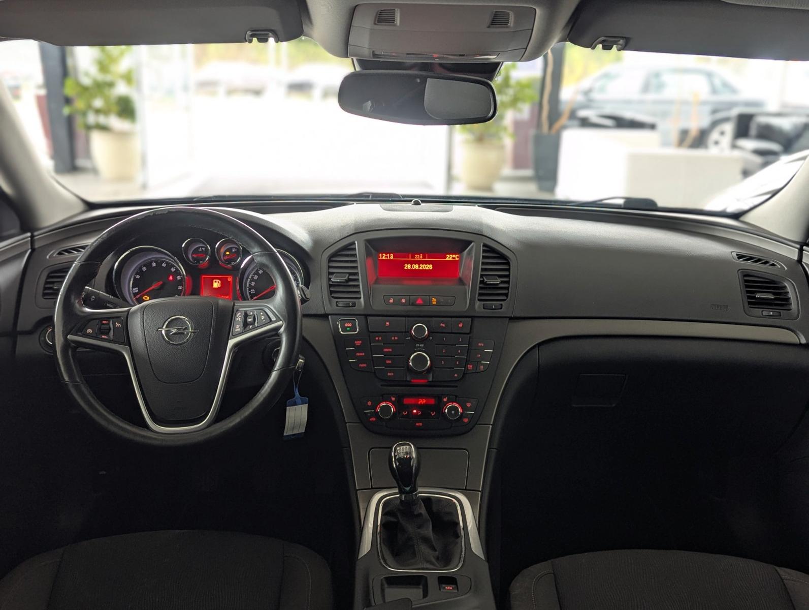 Opel Insignia 2013 — photo 13