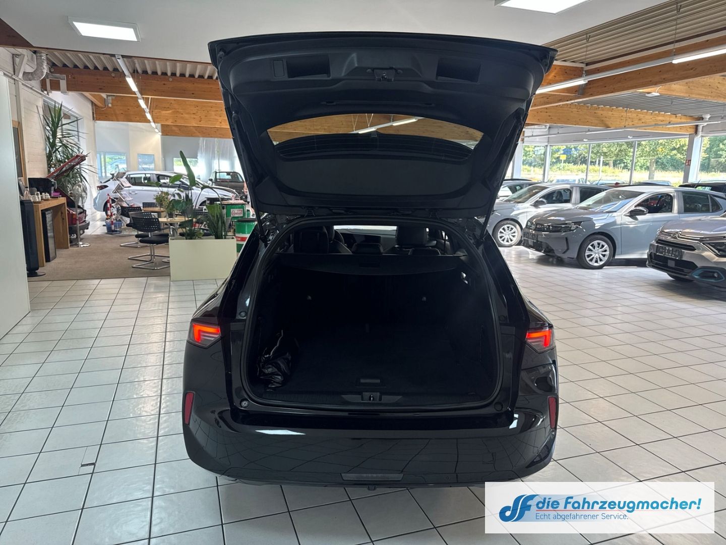Fahrzeugabbildung Opel Astra L Sports Tourer GS Line Digi Co 360 LED A