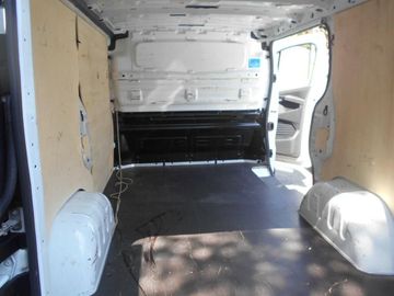 Renault Trafic - 11