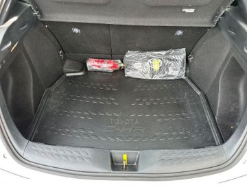 Toyota C-HR - 6